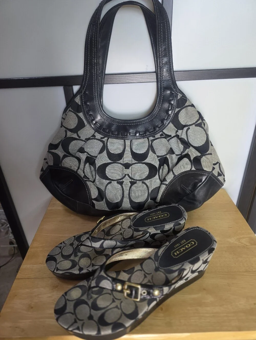 Coach Black & Gray Signature Canvas Shoulder Bag with Matching Sandals Size 11